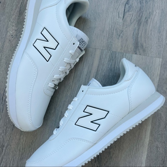 NWT New Balance 720 - Picture 3 of 8